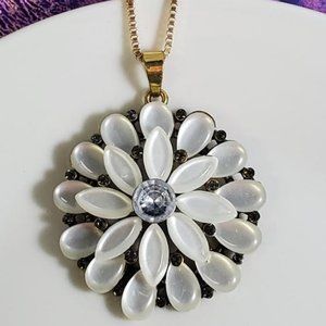 Gold Moonstone Flower Necklace with FREE Earrings (N02)